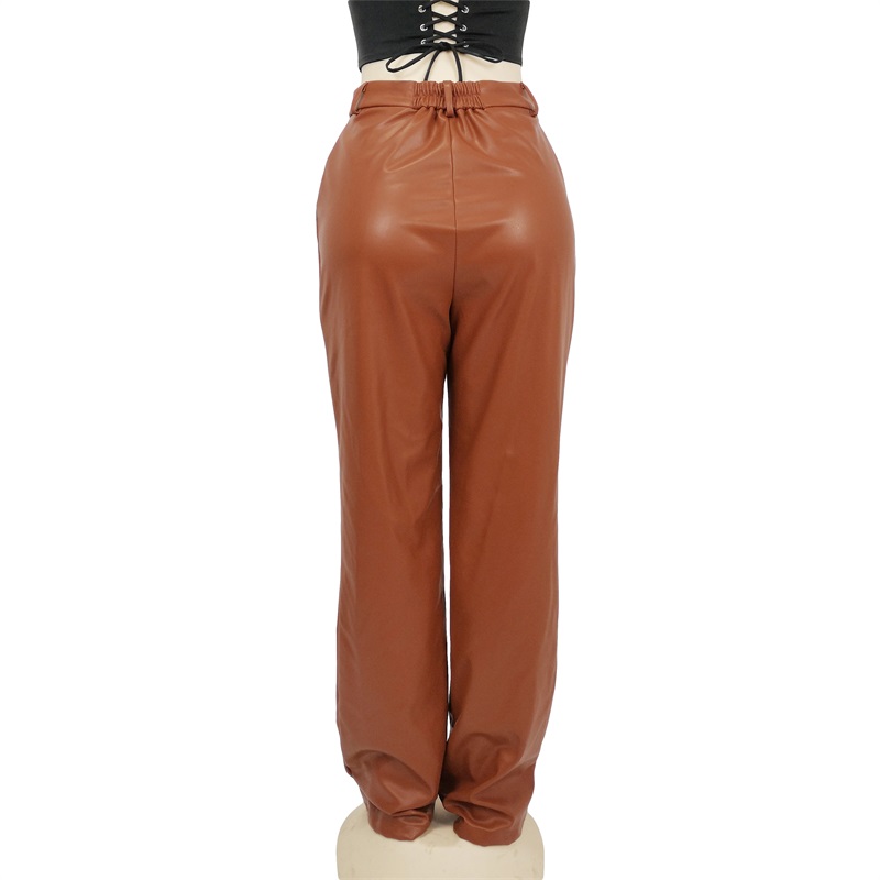 Leather skinny pants in brown