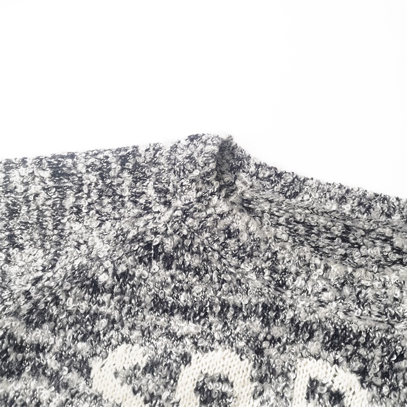 Heather grey long sleeves pullover sweater