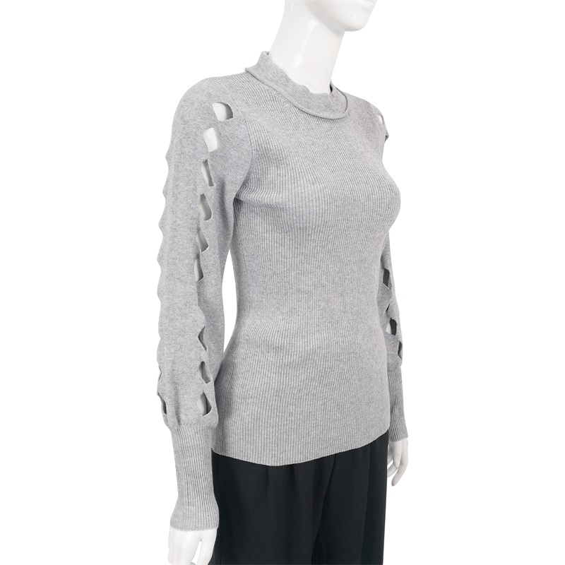Grey long sleeves pullover sweater