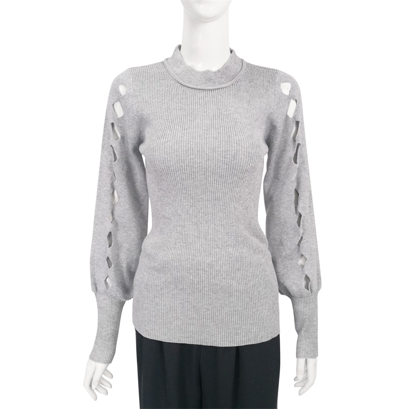 Grey long sleeves pullover sweater